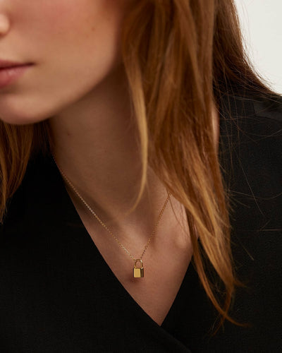 Solo Walk Necklace